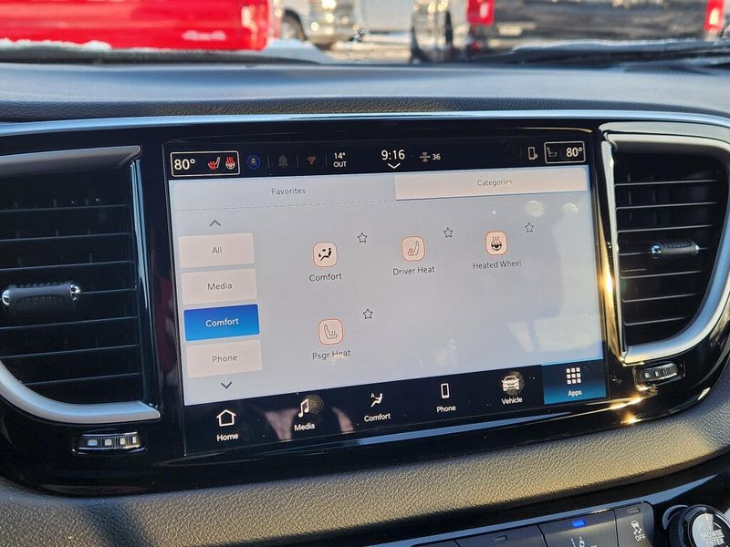 New 2026 Chrysler Voyager Lx