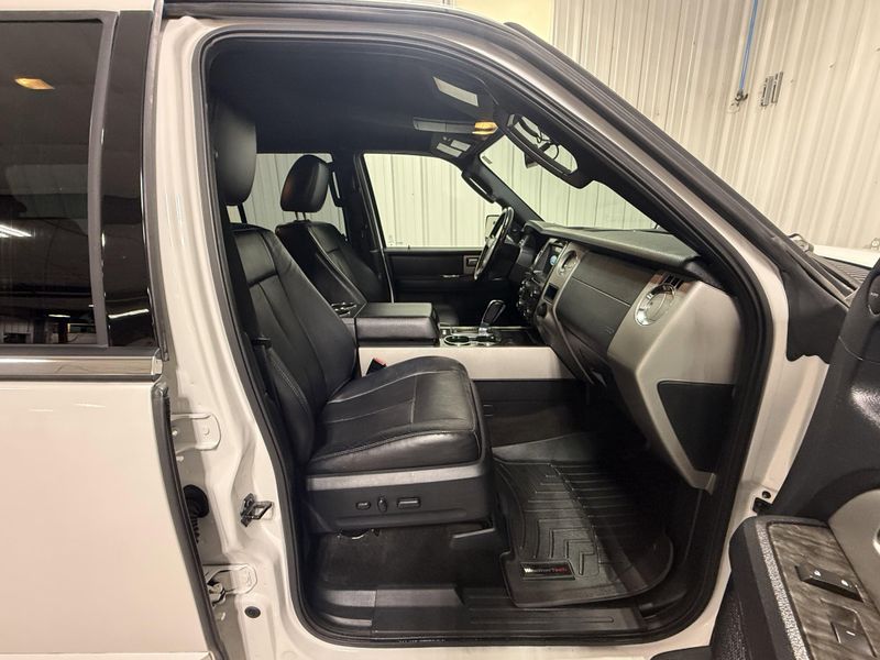 Used 2016 Ford Expedition LimitedImage 15