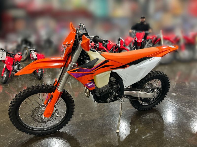 New 2024 KTM 500 XW-F Image 20