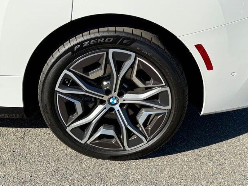 Used 2026 BMW iX xDrive45Image 13