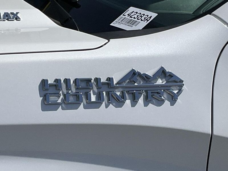 2023 Chevrolet Silverado 1500 High CountryImage 13
