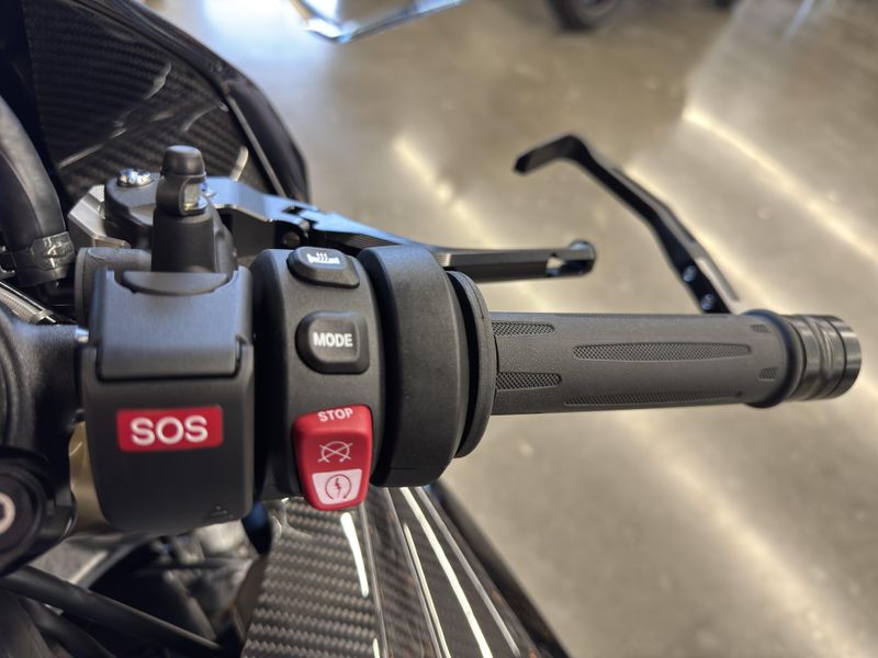 2026 BMW S 1000 RR - BLACK STORM METALLIC