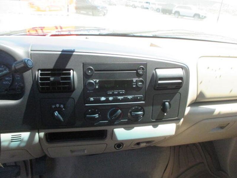 2006 Ford F-250 Image 21