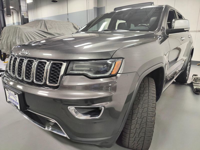 2019 Jeep Grand Cherokee Limited photo 9