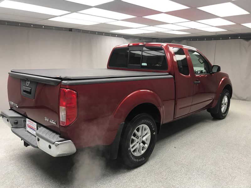 2015 Nissan Frontier SVImage 12