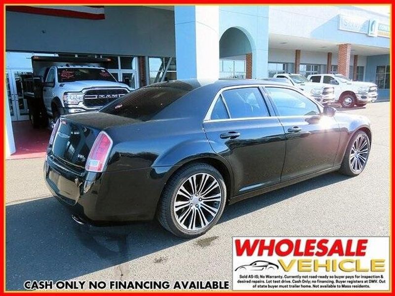 2013 Chrysler 300 SImage 7