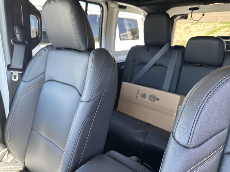 2025 Jeep Wrangler 4-door SaharaImage 31