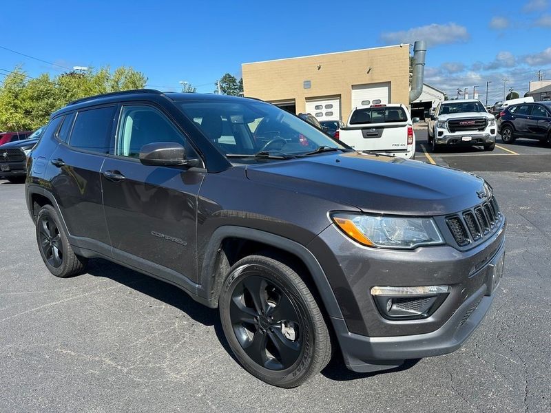 2021 Jeep Compass LatitudeImage 1