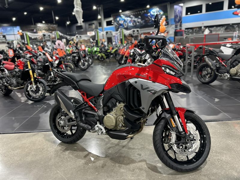 New 2025 Ducati MULTISTRADA V4 Image 25