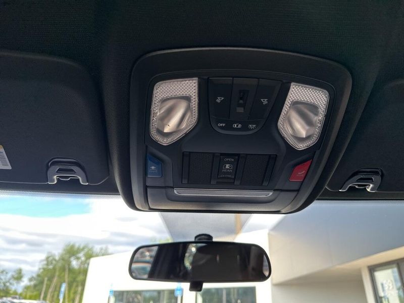 2022 RAM 2500 TradesmanImage 30