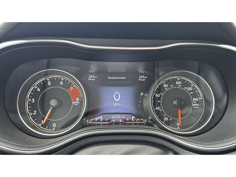 Used 2020 Jeep Cherokee LimitedImage 10