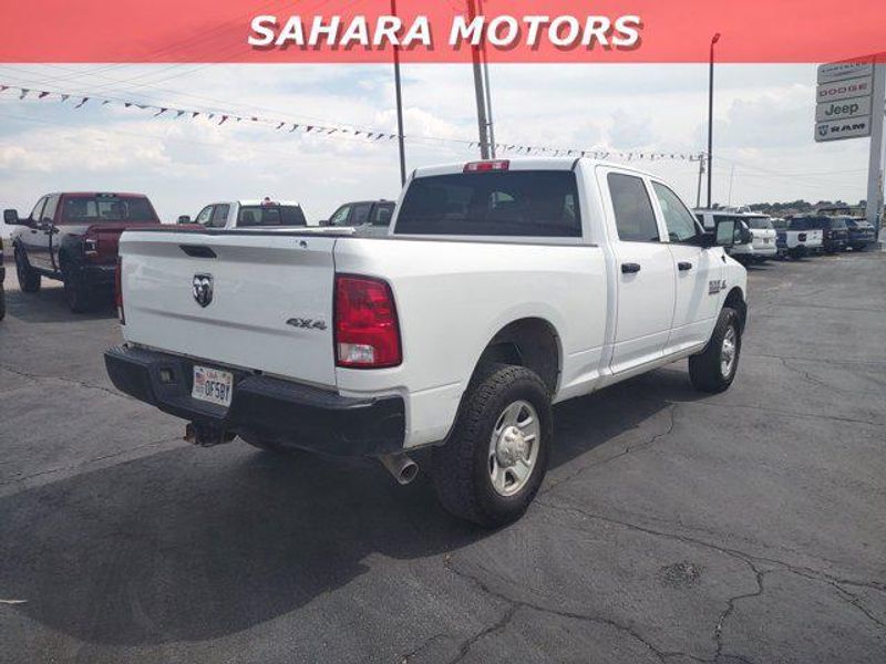 2018 Ram 3500 Tradesman photo 4