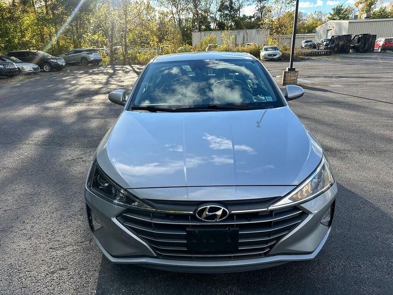 2020 Hyundai Elantra SEImage 8