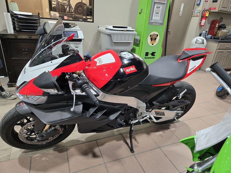 USED 2024 APRILIA RSV4 1100 Image 4