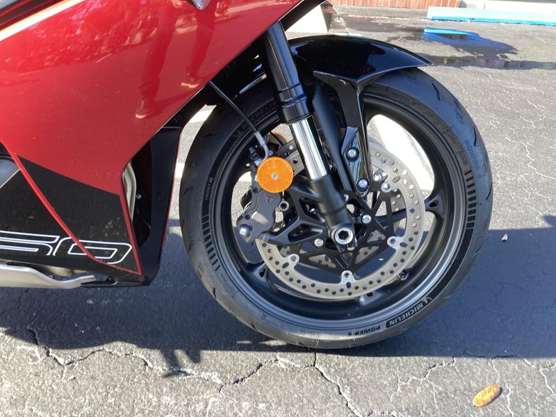 2025 Triumph Daytona 660