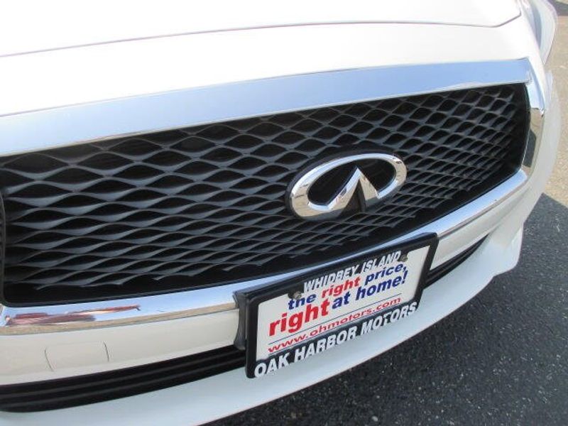 Used 2016 INFINITI Q50 2.0t PremiumImage 4