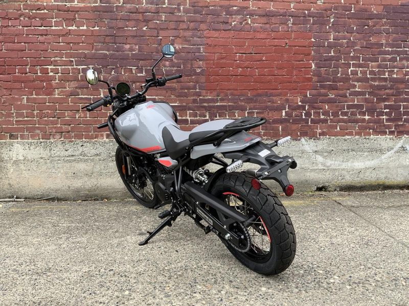 2025 Royal Enfield HIMALAYAN 450 