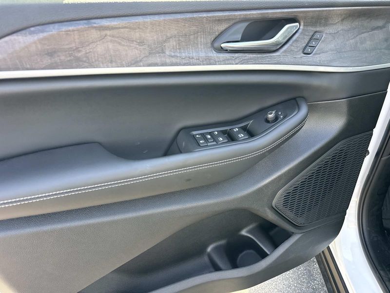 New 2026 Jeep Grand Cherokee Limited 4x4
