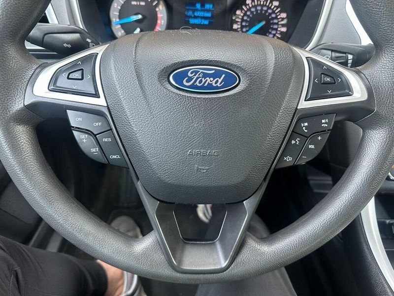 2015 Ford Fusion SImage 3
