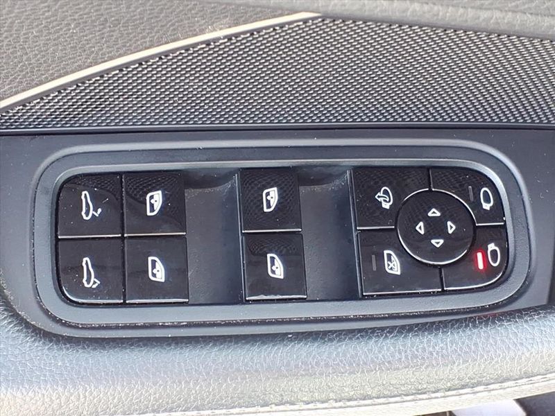 Used 2020 Porsche Panamera 10 Years EditionImage 17