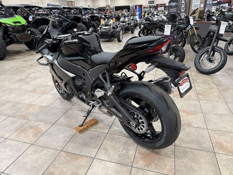 New 2026 Kawasaki NINJA ZX-10R ABS Image 15