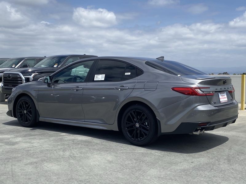 2025 Toyota Camry Image 5