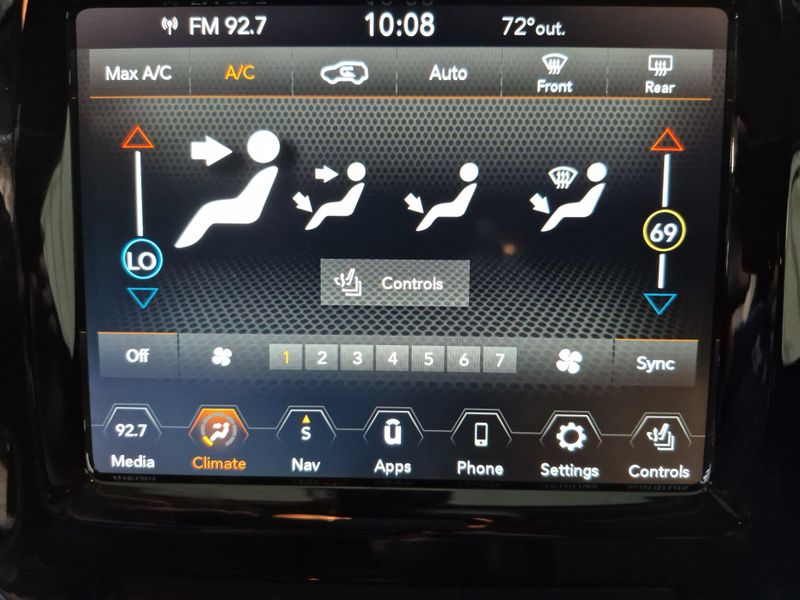 2019 Jeep Cherokee LimitedImage 29