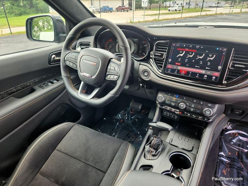 New 2025 Dodge Durango R/T 20th Anniversary Premium AwdImage 37