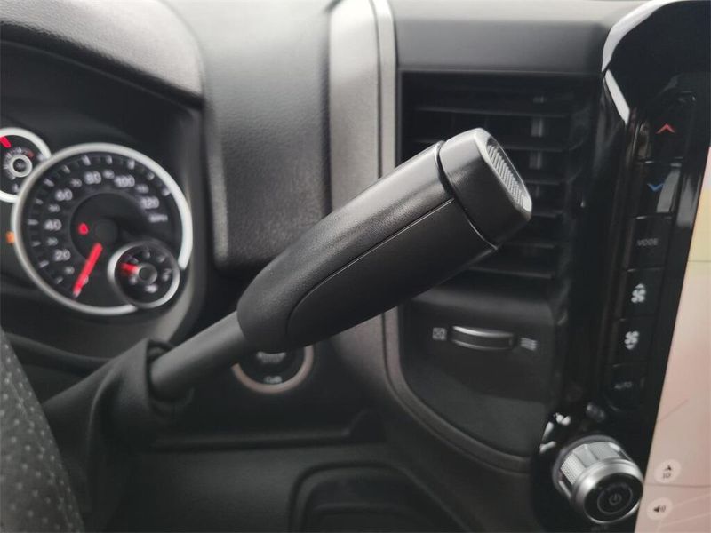 2025 RAM 2500 Tradesman Crew Cab 4x4 8