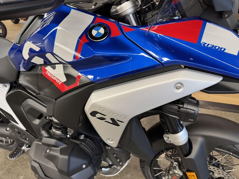 2025 BMW R 1300 GS - TROPHY - RACING BLUE METALLIC 