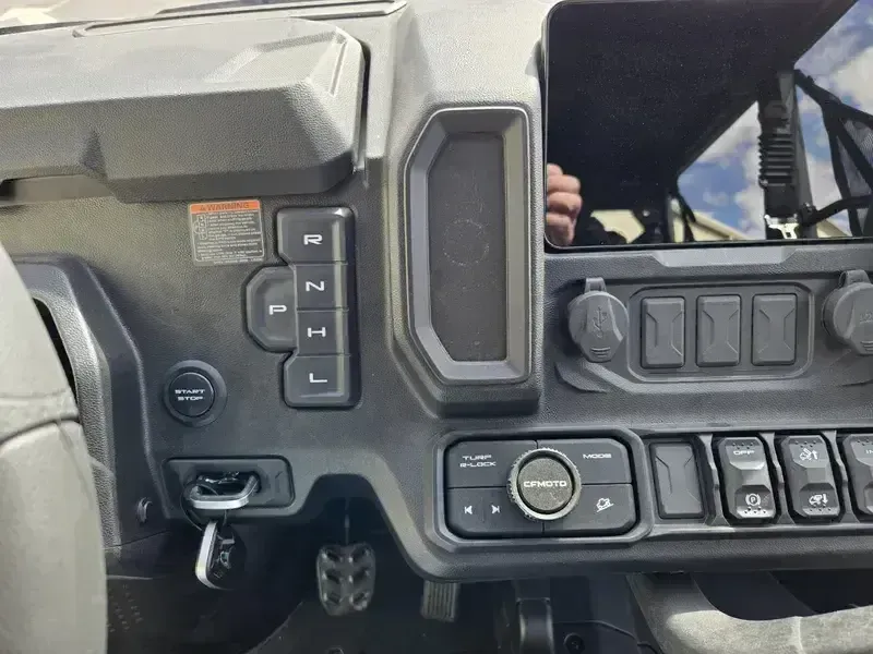 NEW 2026 CFMOTO UFORCE U10 XL PRO Image 17