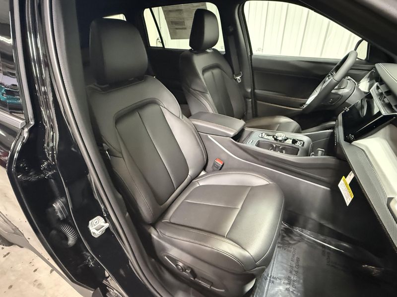 New 2026 Jeep Cherokee Limited 4x4Image 12