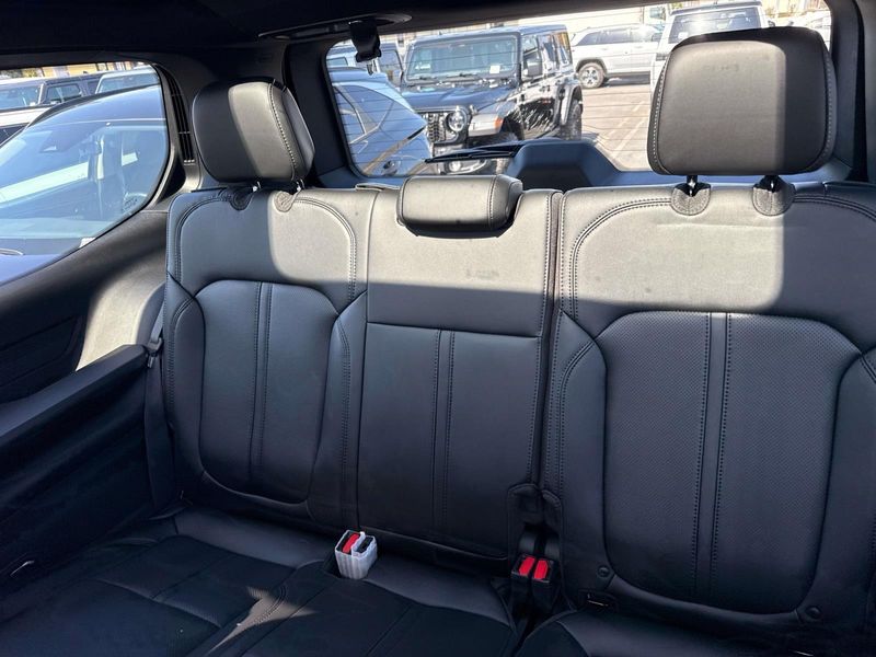 2026 Jeep Grand Wagoneer Upland 4x4