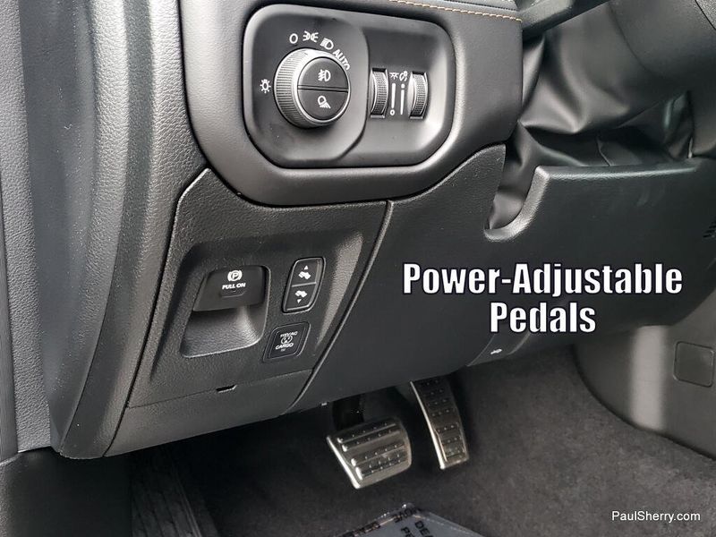 New 2026 RAM 1500 Tungsten Crew Cab 4x4