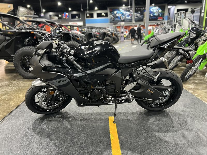 New 2026 Kawasaki NINJA ZX-6R ABS Image 16