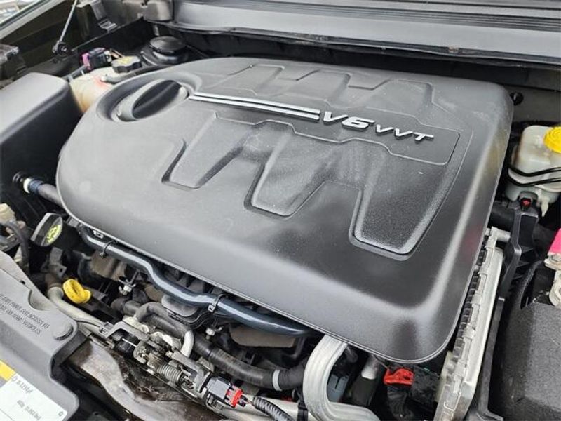 2016 Jeep Cherokee OverlandImage 31