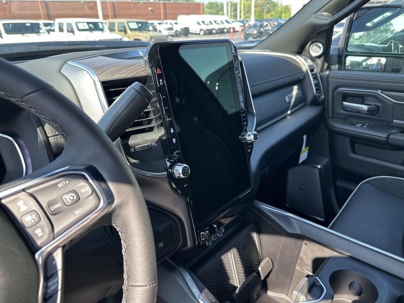 New 2025 RAM 2500 Laramie Crew Cab 4x4 6