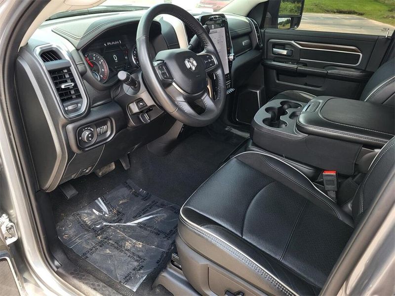 2024 RAM 2500 LaramieImage 29