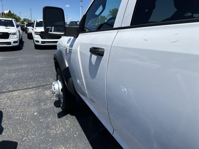 2025 RAM 4500 Tradesman Chassis Crew Cab 4x4 60