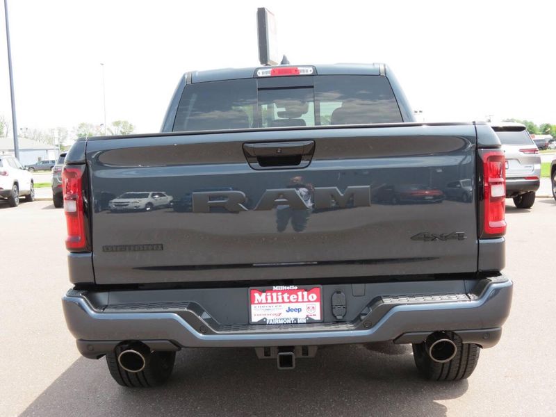 2025 RAM 1500 Big Horn Crew Cab 4x4 5
