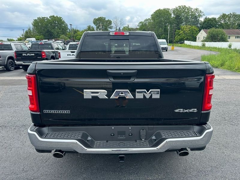 2025 RAM 1500 Big Horn Crew Cab 4x4 5