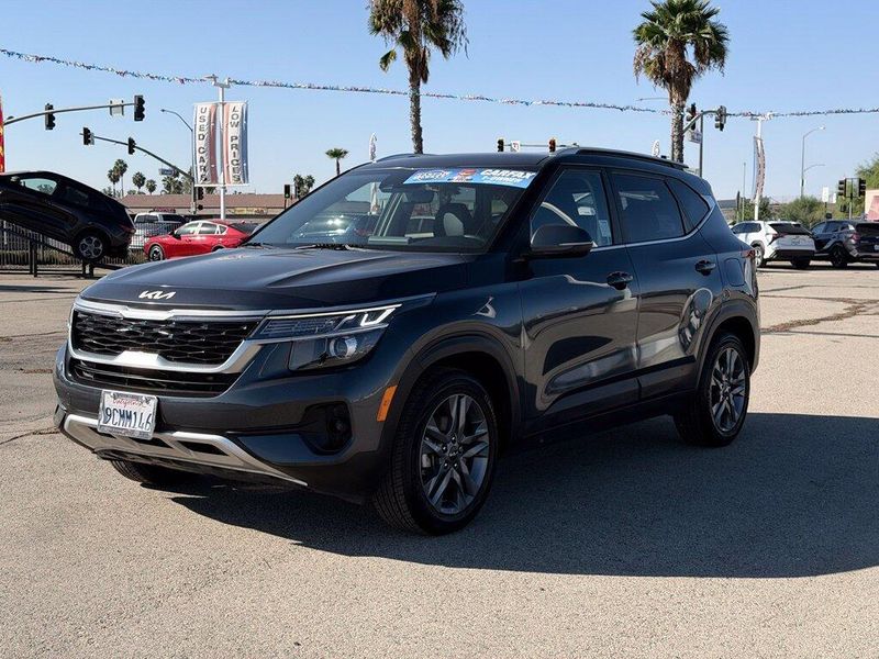 Used 2023 Kia Seltos SImage 3