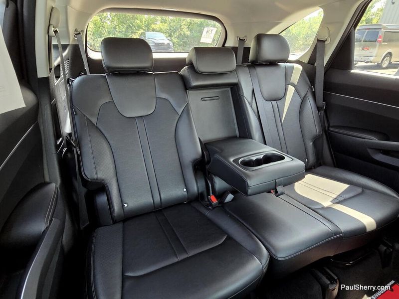 Used 2024 Kia Sorento S