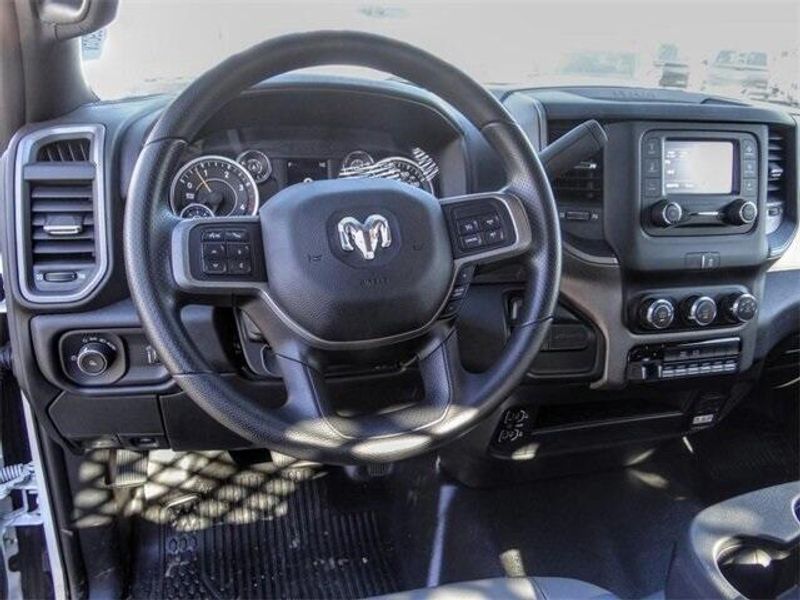 2022 Ram 2500 Tradesman photo 4