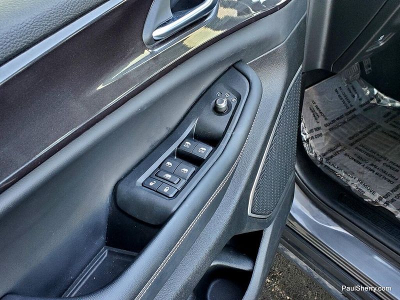 Used 2022 Jeep Grand Cherokee Altitude