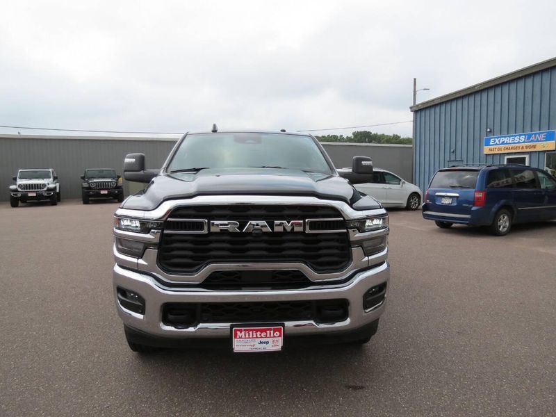 Used 2026 RAM 2500 Big Horn 4x4 4dr Crew Cab 6.3 ft. SB PickupImage 3