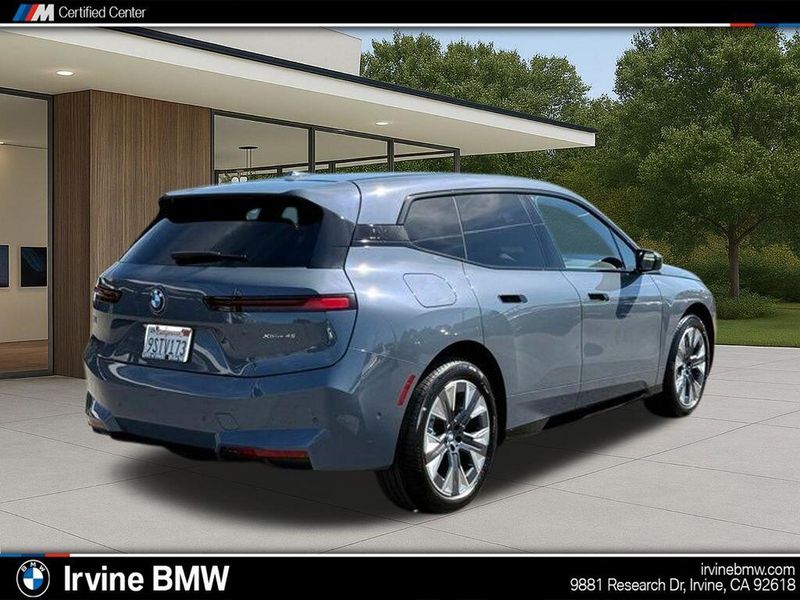 Used 2026 BMW iX xDrive45Image 8