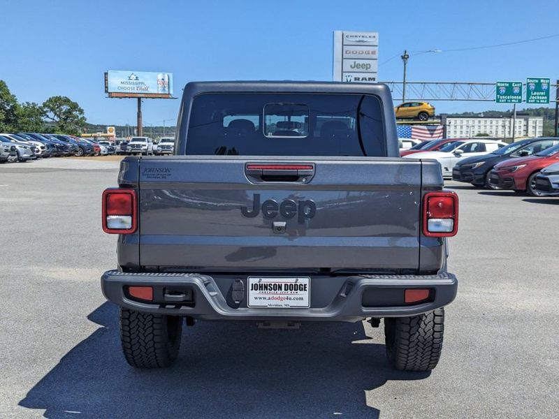 2024 Jeep Gladiator Nighthawk 4x4Image 4