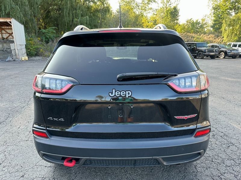 2019 Jeep Cherokee TrailhawkImage 12