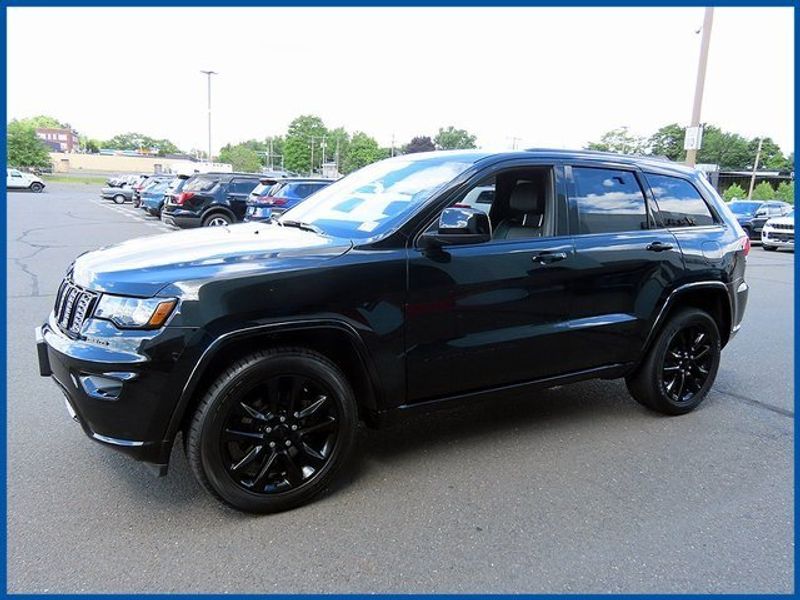 2021 Jeep Grand Cherokee Laredo XImage 1